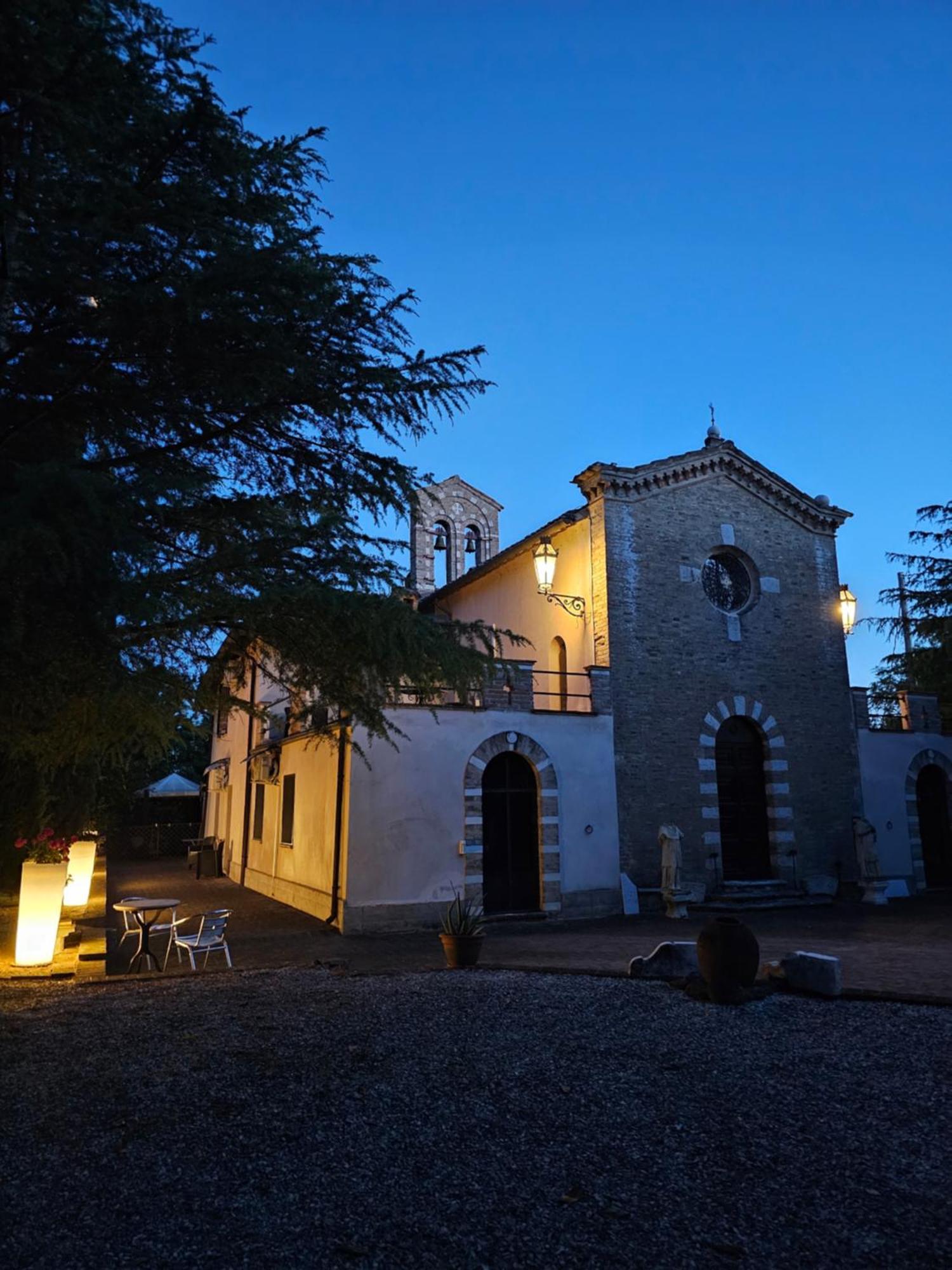 מלון אורבינו Convento Di San Martino In Crocicchio מראה חיצוני תמונה